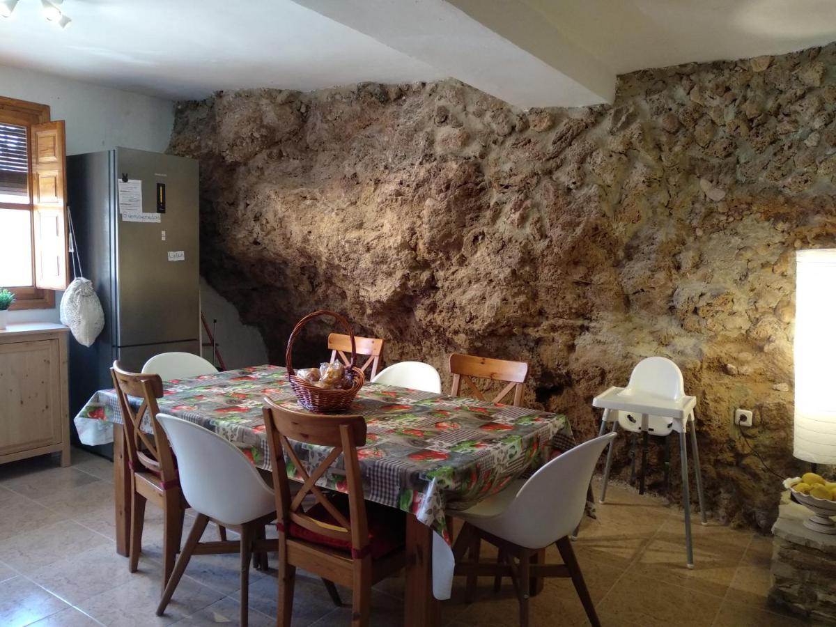 Casas Los Cárabos. El Refugio. Letur Esterno foto
